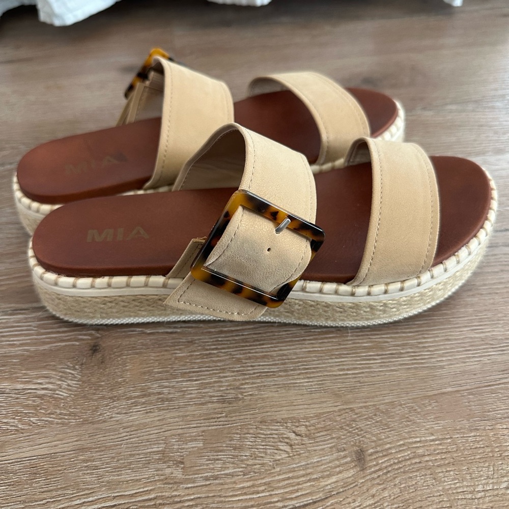 MIA Women's Tan Slide Sandals